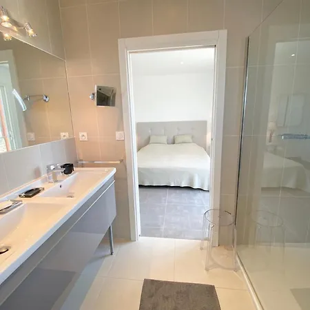 Roc Vue Mer Et Piscine Villa *